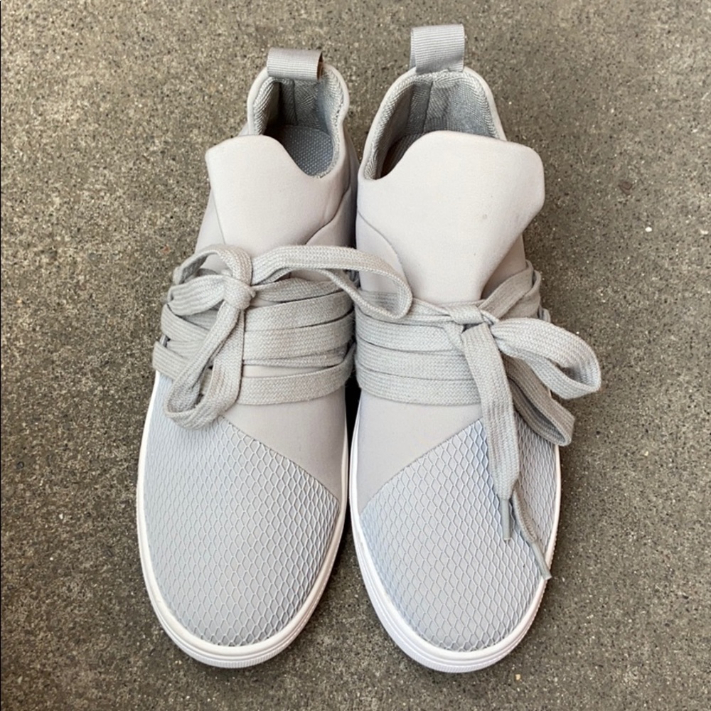 Steve Madden Sneakers